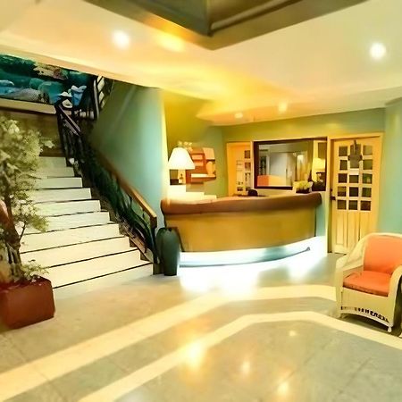 Richmond Plaza Hotel Tabok Exterior photo