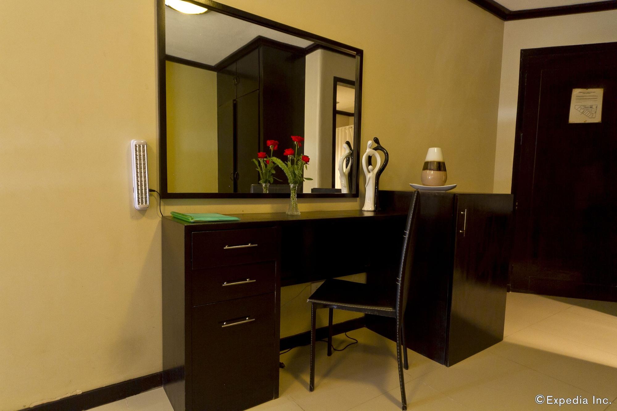 Richmond Plaza Hotel Tabok Exterior photo