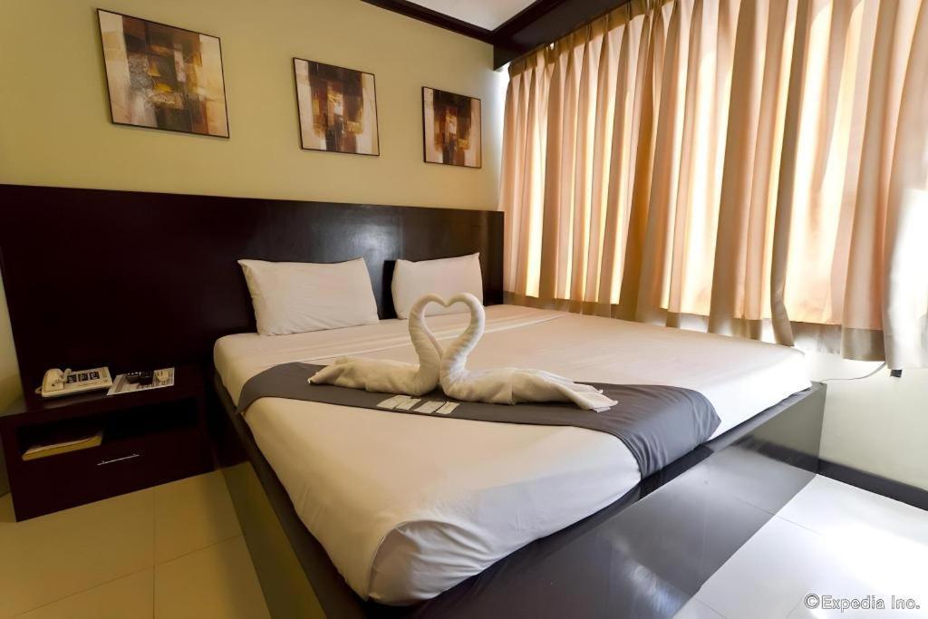 Richmond Plaza Hotel Tabok Exterior photo