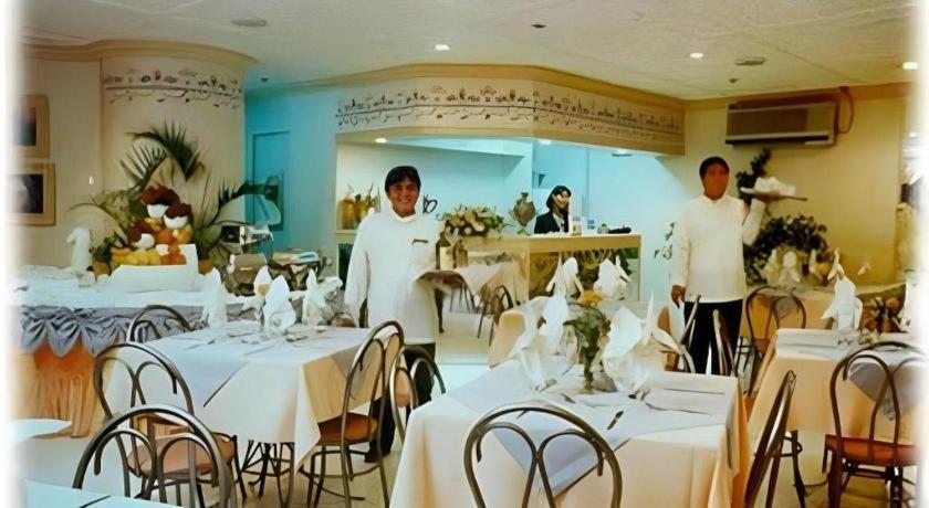 Richmond Plaza Hotel Tabok Exterior photo