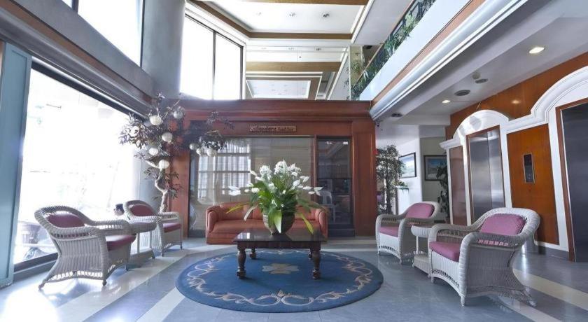 Richmond Plaza Hotel Tabok Exterior photo